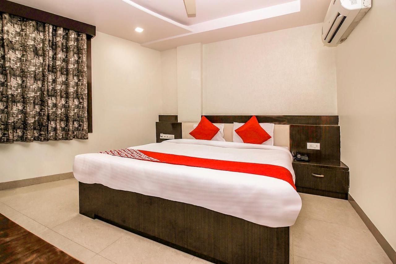 Oyo Flagship Hotel Galaxy Palace Ajmer Exteriör bild