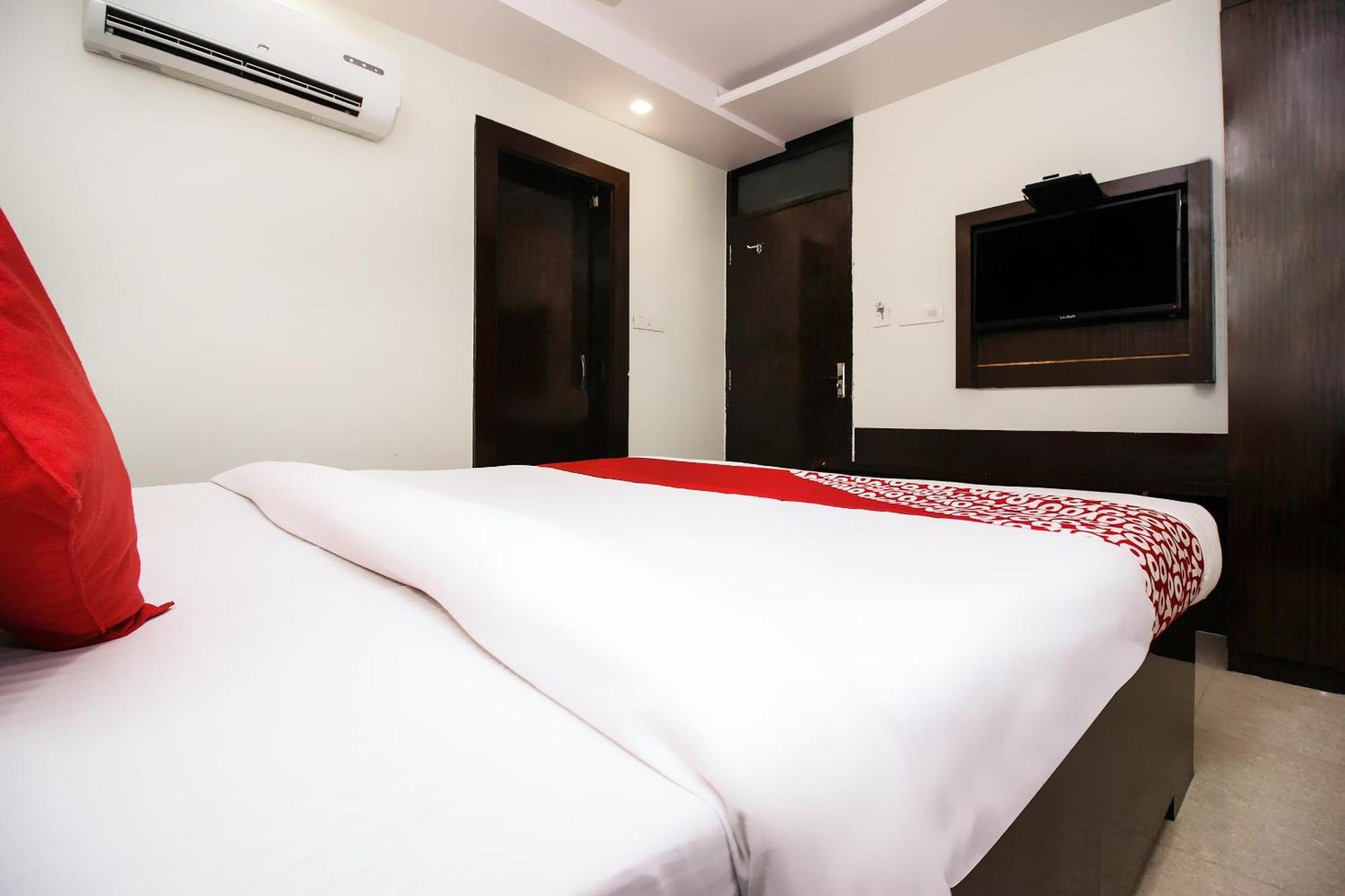 Oyo Flagship Hotel Galaxy Palace Ajmer Exteriör bild